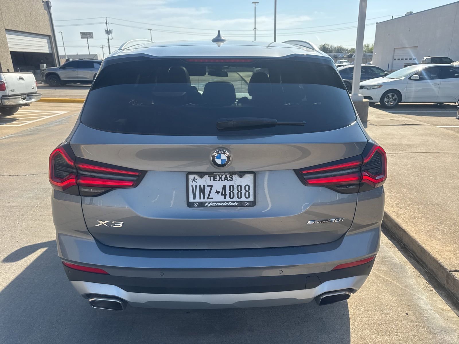 Used 2024 BMW X3 sDrive30i w/ Premium Package image 4