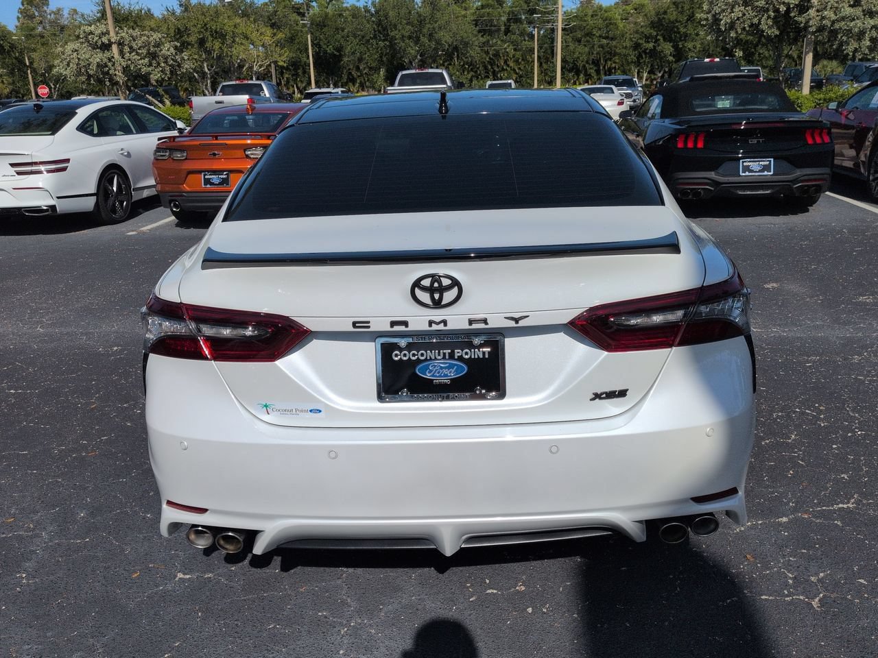 Used 2022 Toyota Camry XSE w/ Driver Assist Package FWD image 5