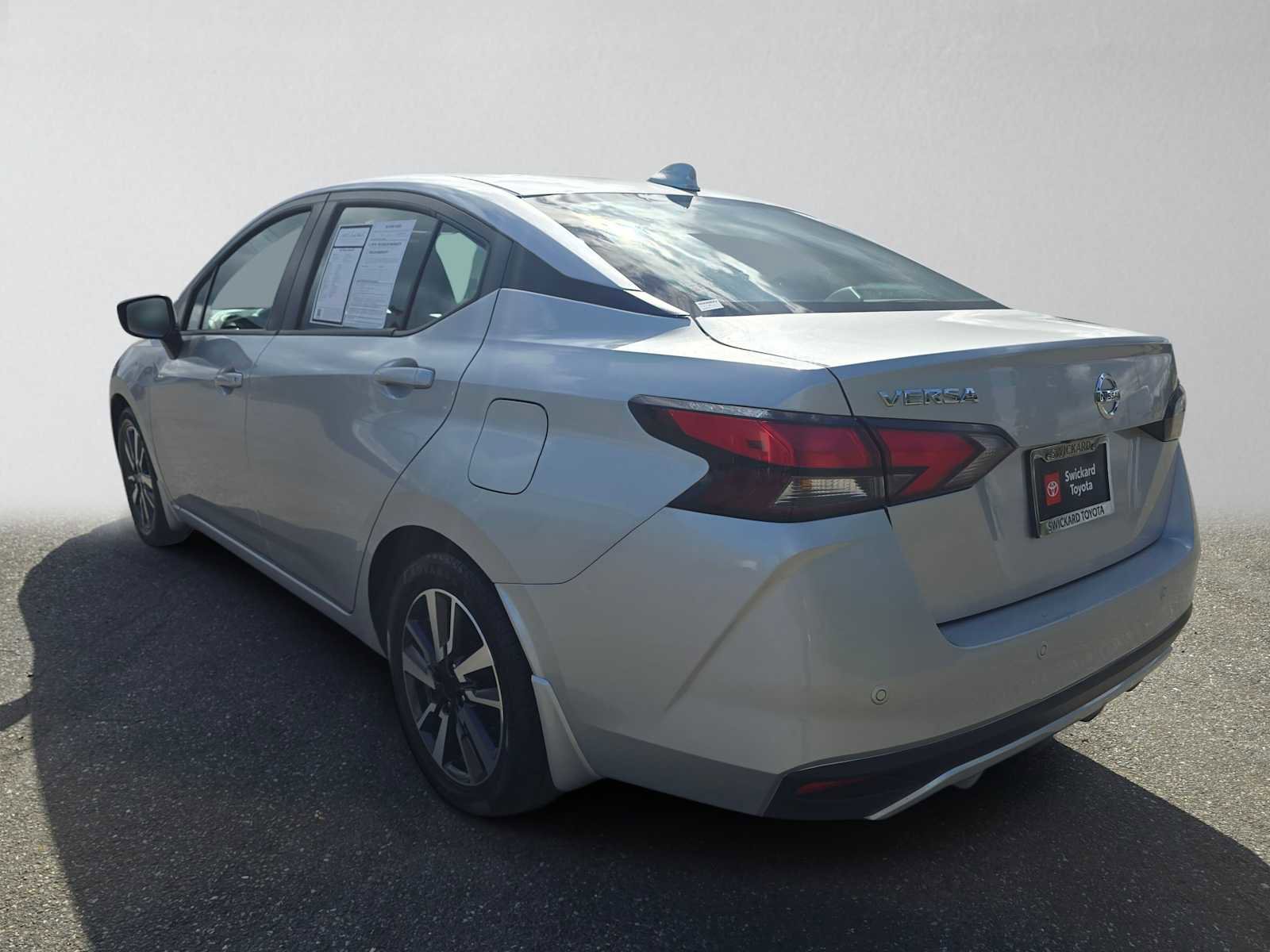 Used 2022 Nissan Versa SV w/ Trunk Package FWD image 5