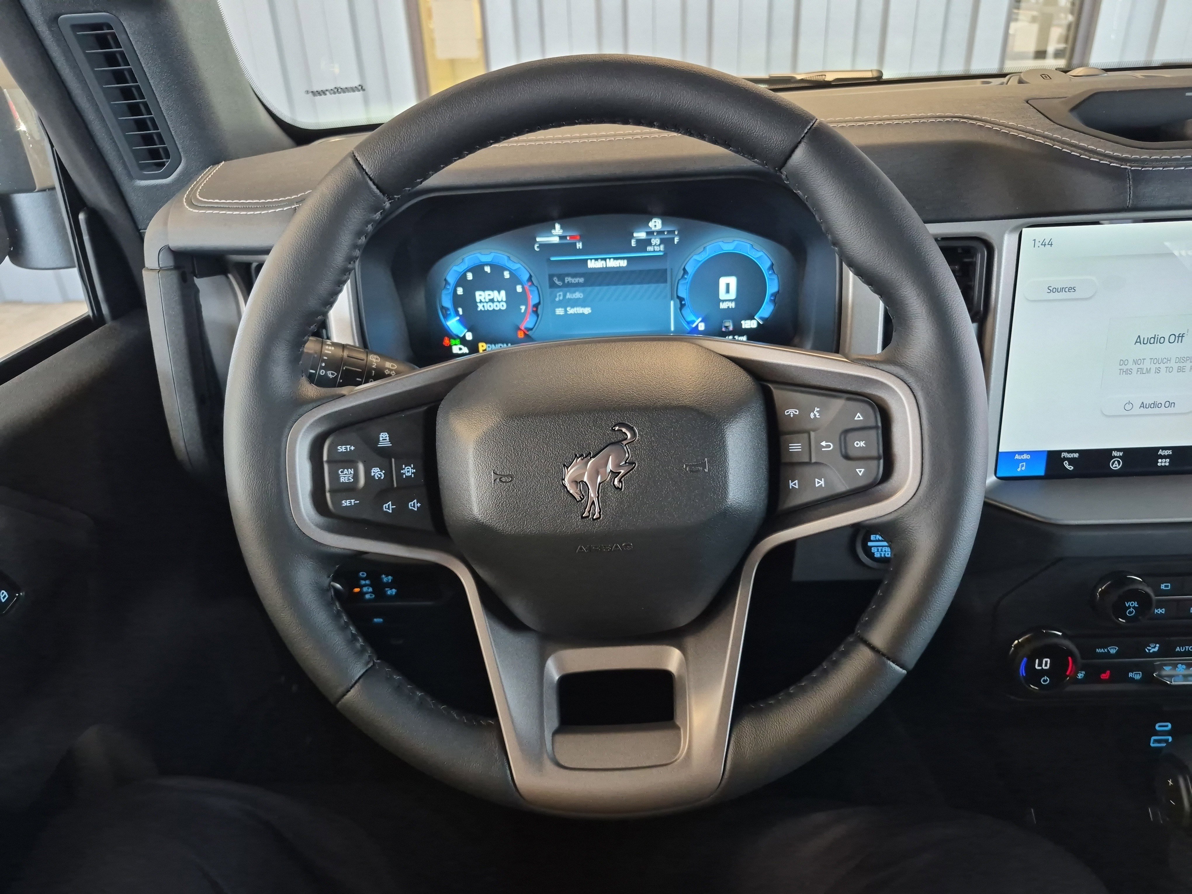 New 2025 Ford Bronco Outer Banks w/ Sasquatch Package image 29