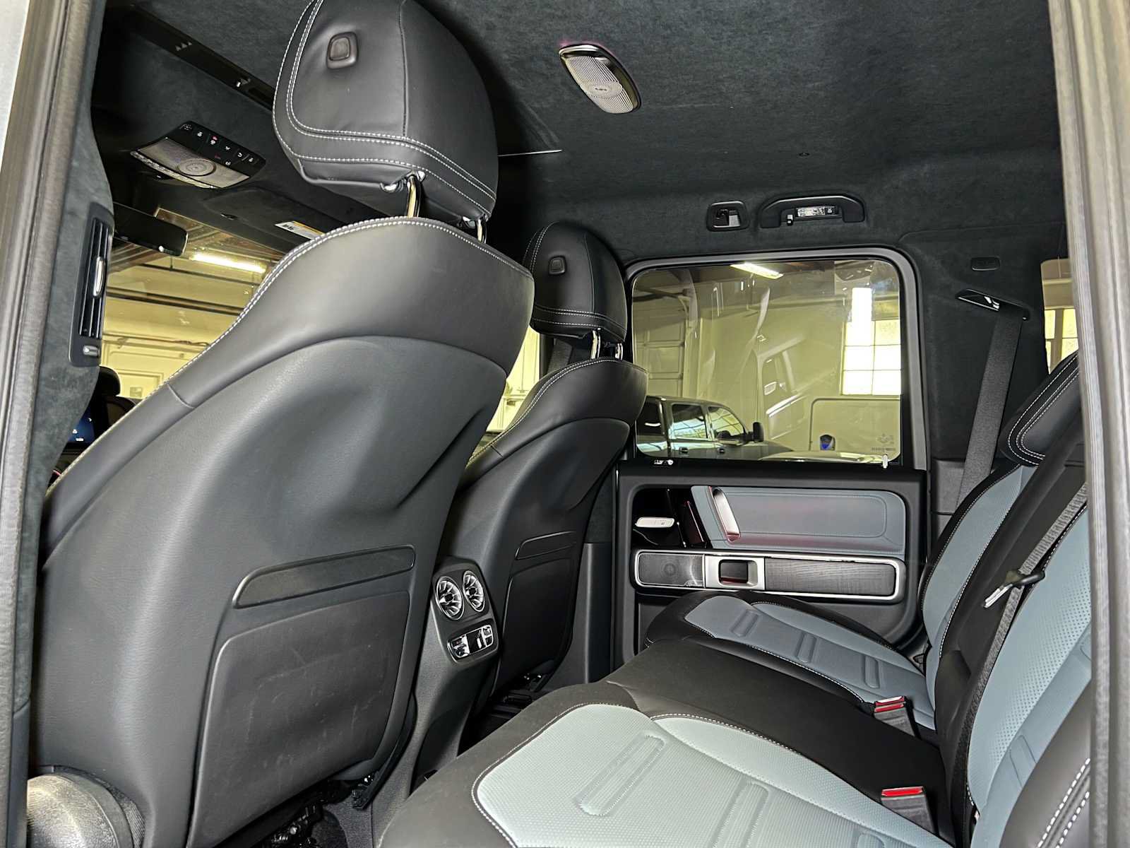 Used 2025 Mercedes-Benz G 550 image 18