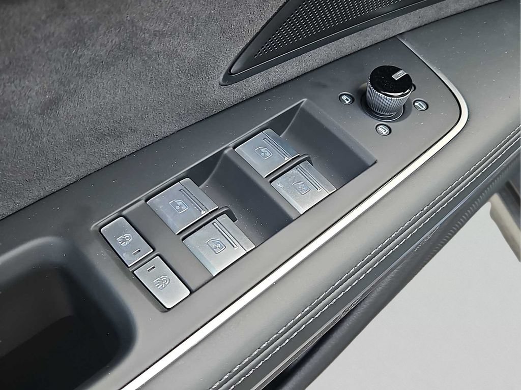 New 2026 Audi A8 L 3.0T AWD/4WD image 6