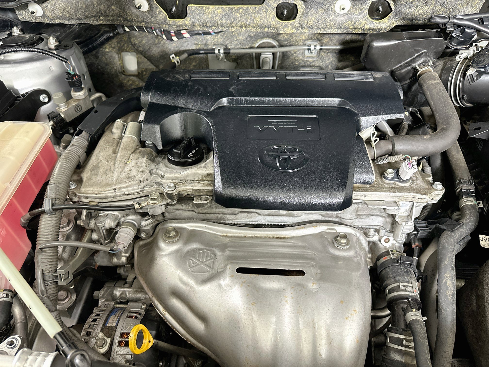 Used 2018 Toyota RAV4 XLE w/ All Weather Liner Package FWD image 31