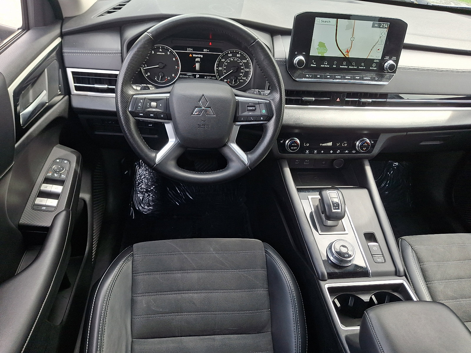 Used 2024 Mitsubishi Outlander SE AWD/4WD image 11