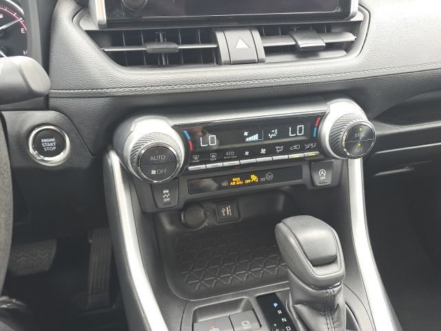 Used 2023 Toyota RAV4 XLE AWD/4WD image 49