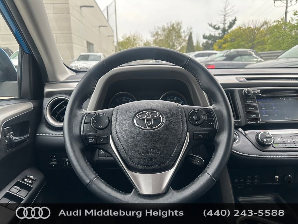 Used 2018 Toyota RAV4 XLE AWD/4WD image 19