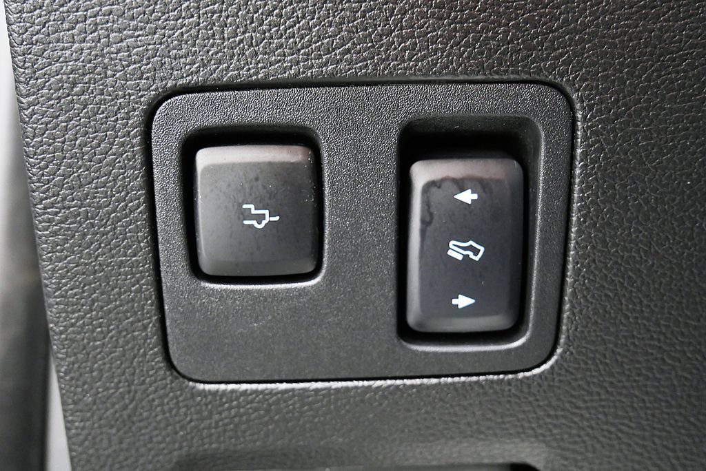 Used 2017 Ford F250 Lariat w/ Lariat Ultimate Package AWD/4WD image 28
