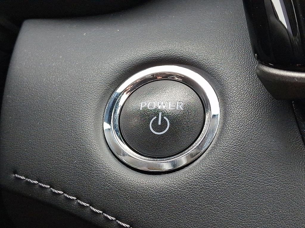 Used 2023 Toyota Highlander XLE image 16