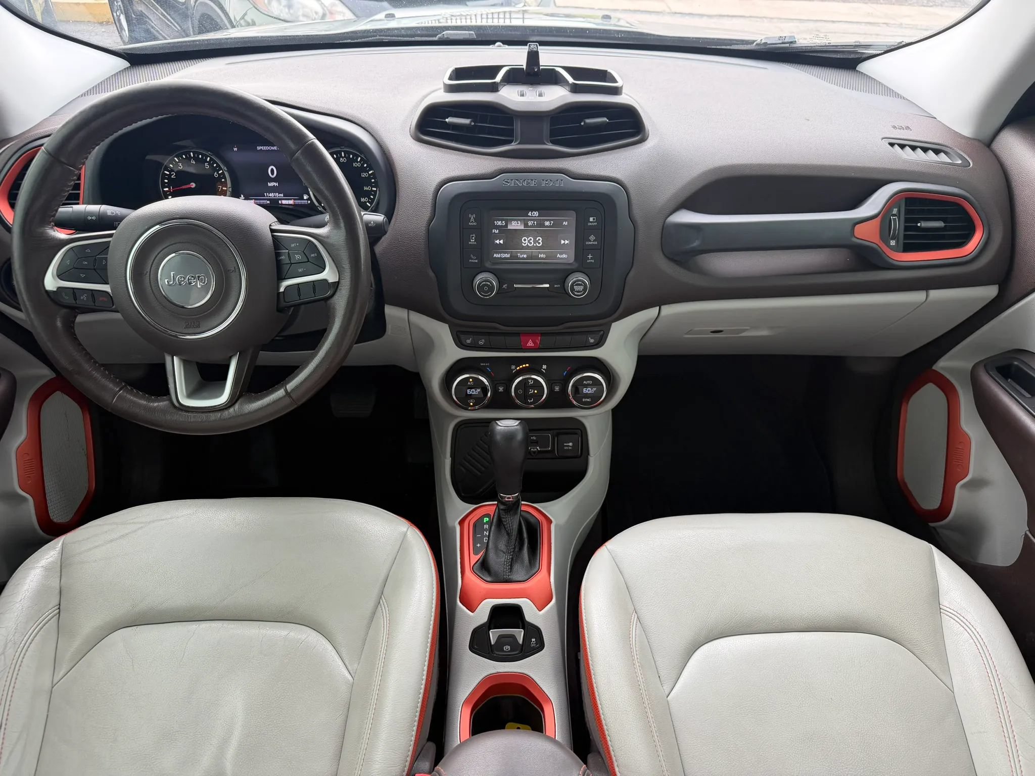 Used 2017 Jeep Renegade Limited FWD image 6