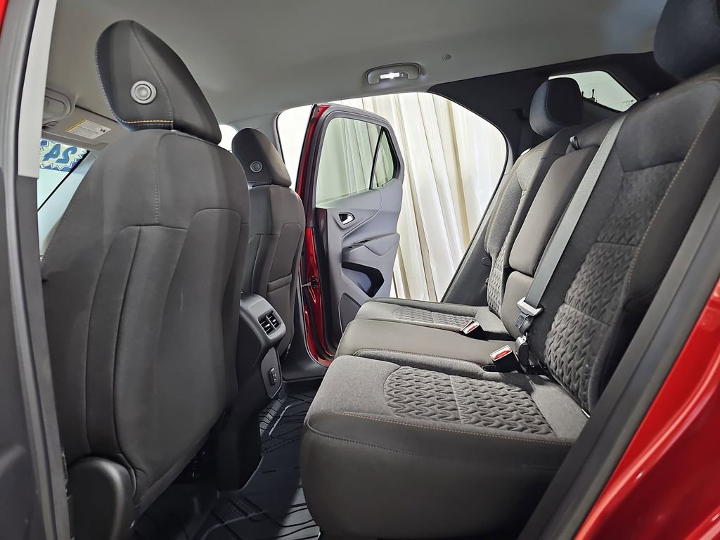Certified 2024 Chevrolet Equinox LT w/ LPO, Floor Liner Package image 18