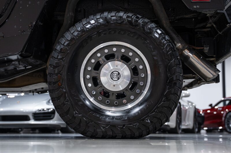 Used 2006 HUMMER H1 4-Door Wagon AWD/4WD image 12