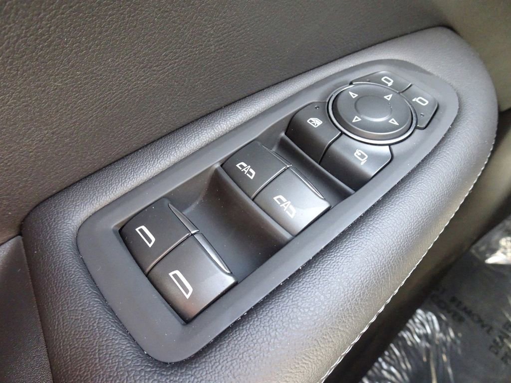 Certified 2023 Cadillac XT5 Premium Luxury w/ LPO, Floor Liner Package AWD/4WD image 22