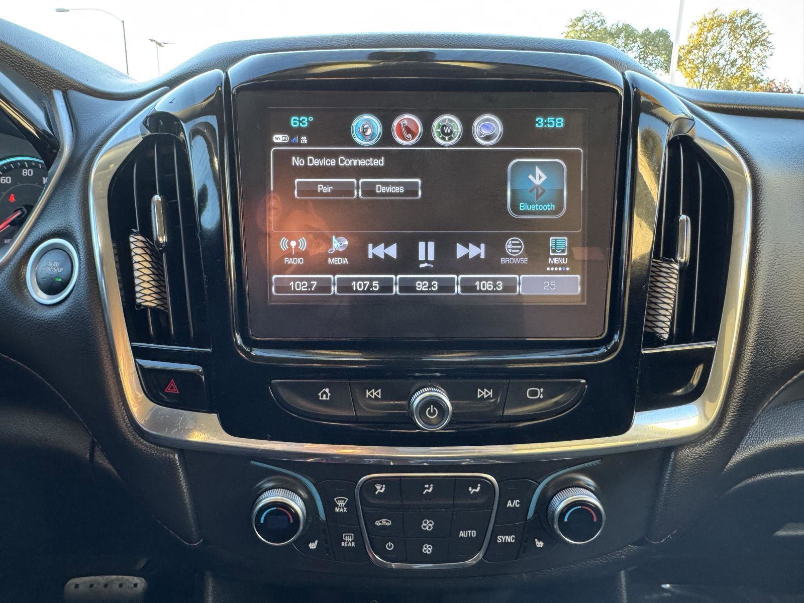 Used 2019 Chevrolet Traverse LT AWD/4WD image 27