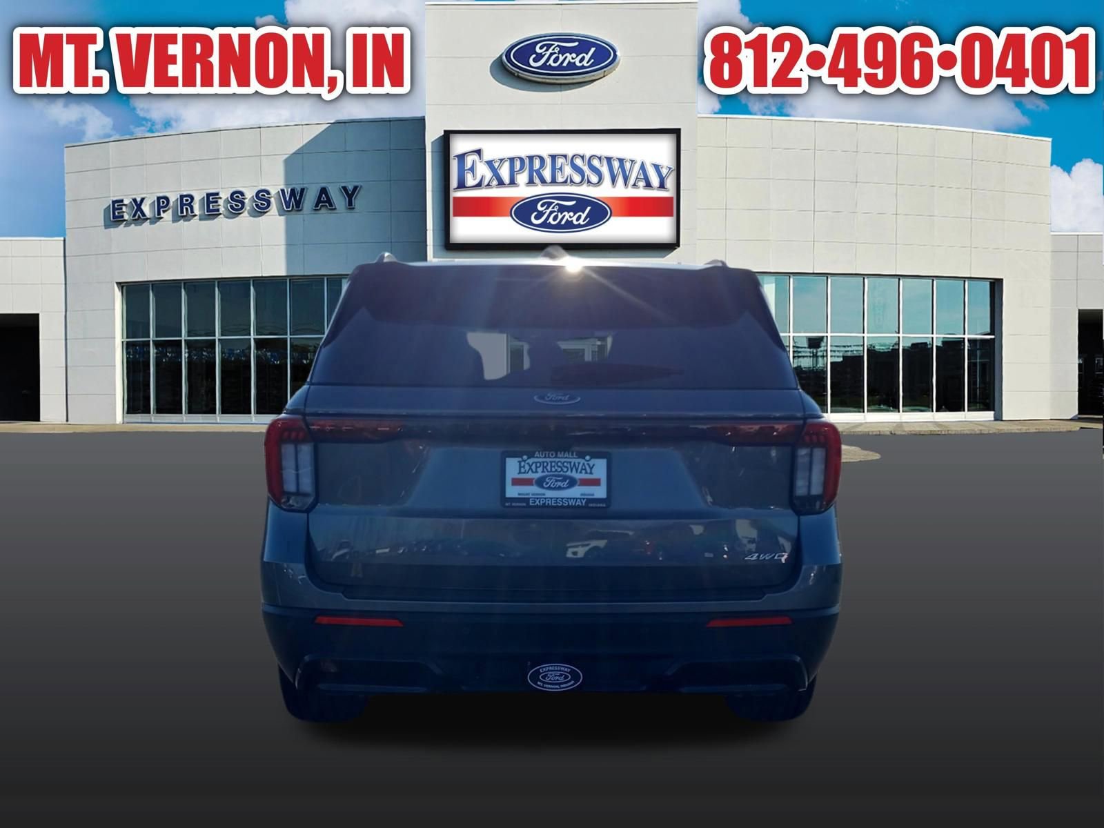 Used 2025 Ford Explorer ST-Line w/ ST-Line Street Pack image 8
