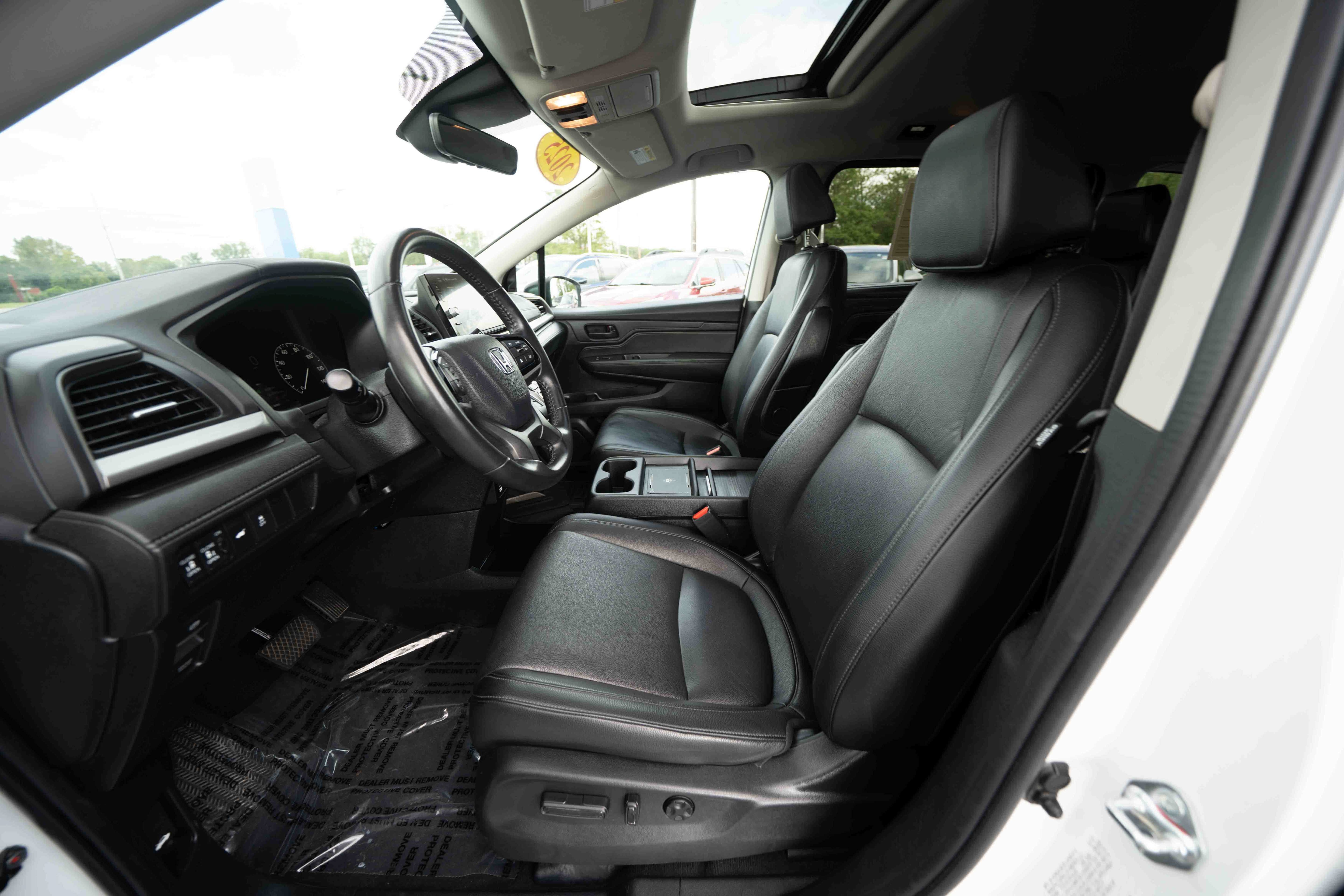 Used 2025 Honda Odyssey EX-L image 9