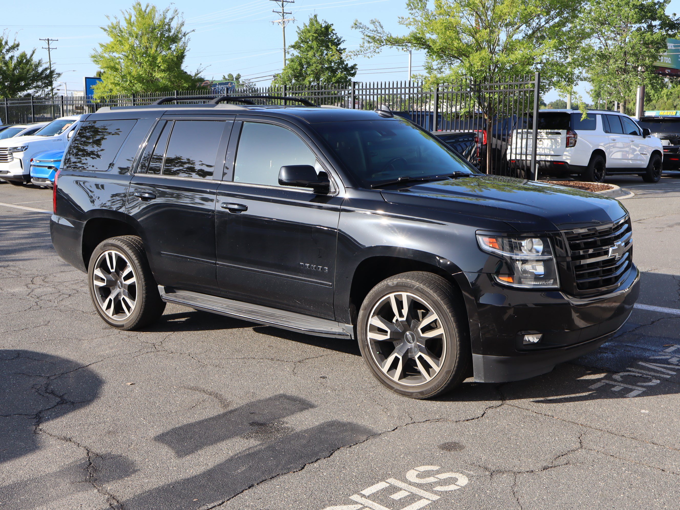 Used 2018 Chevrolet Tahoe Premier AWD/4WD image 14