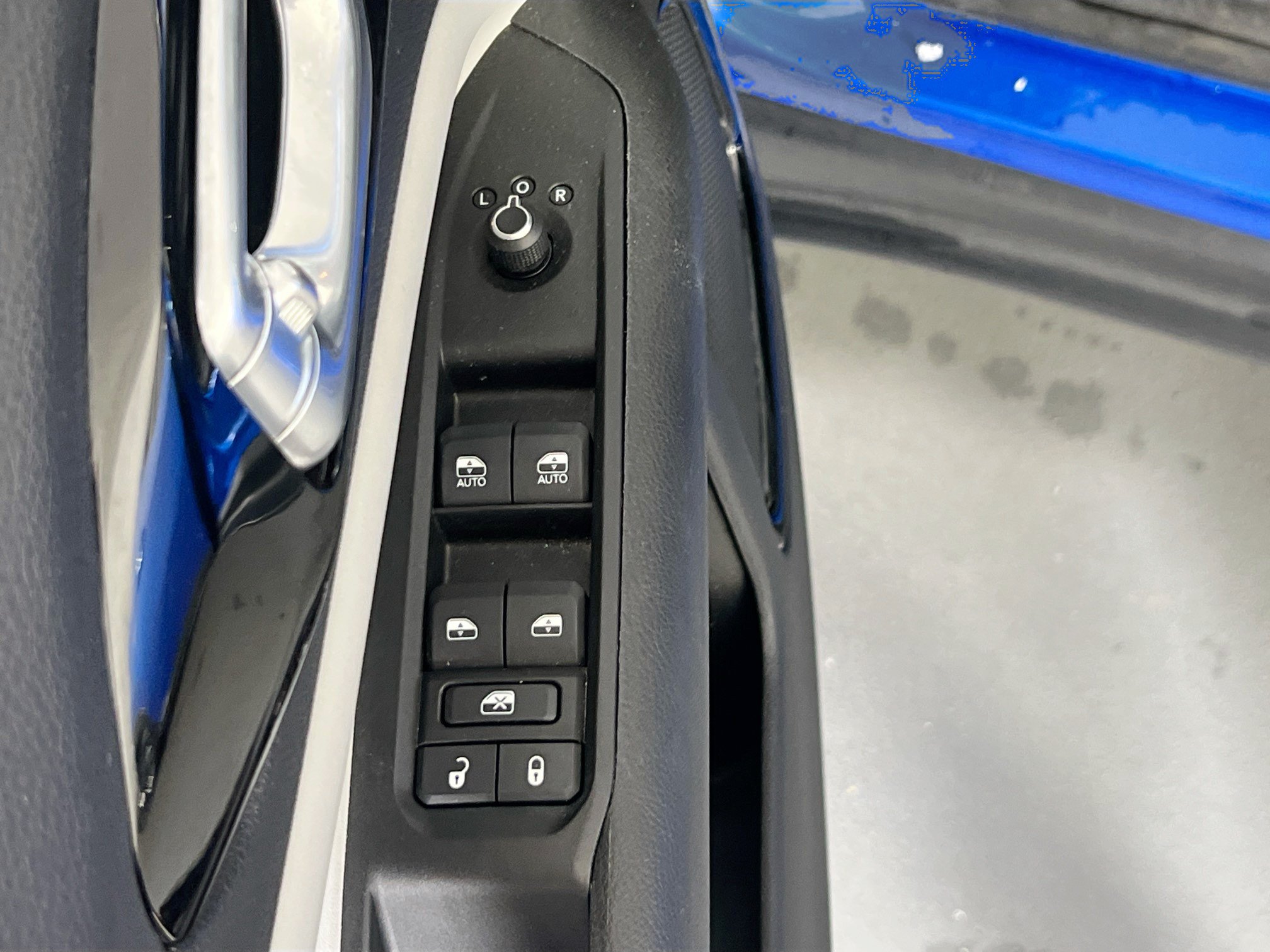 Used 2022 Jeep Compass Limited AWD/4WD image 17