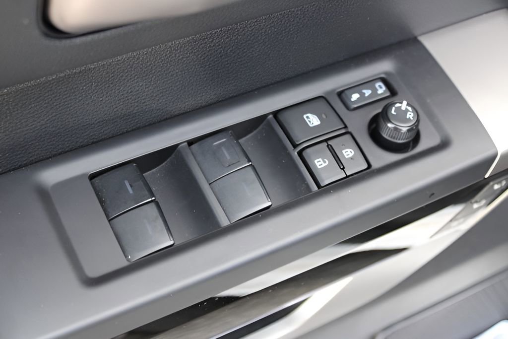 Used 2024 Toyota Tundra Limited AWD/4WD image 17
