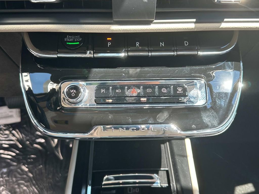 New 2025 Lincoln Corsair Grand Touring w/ Rear Removable Package Tray image 32