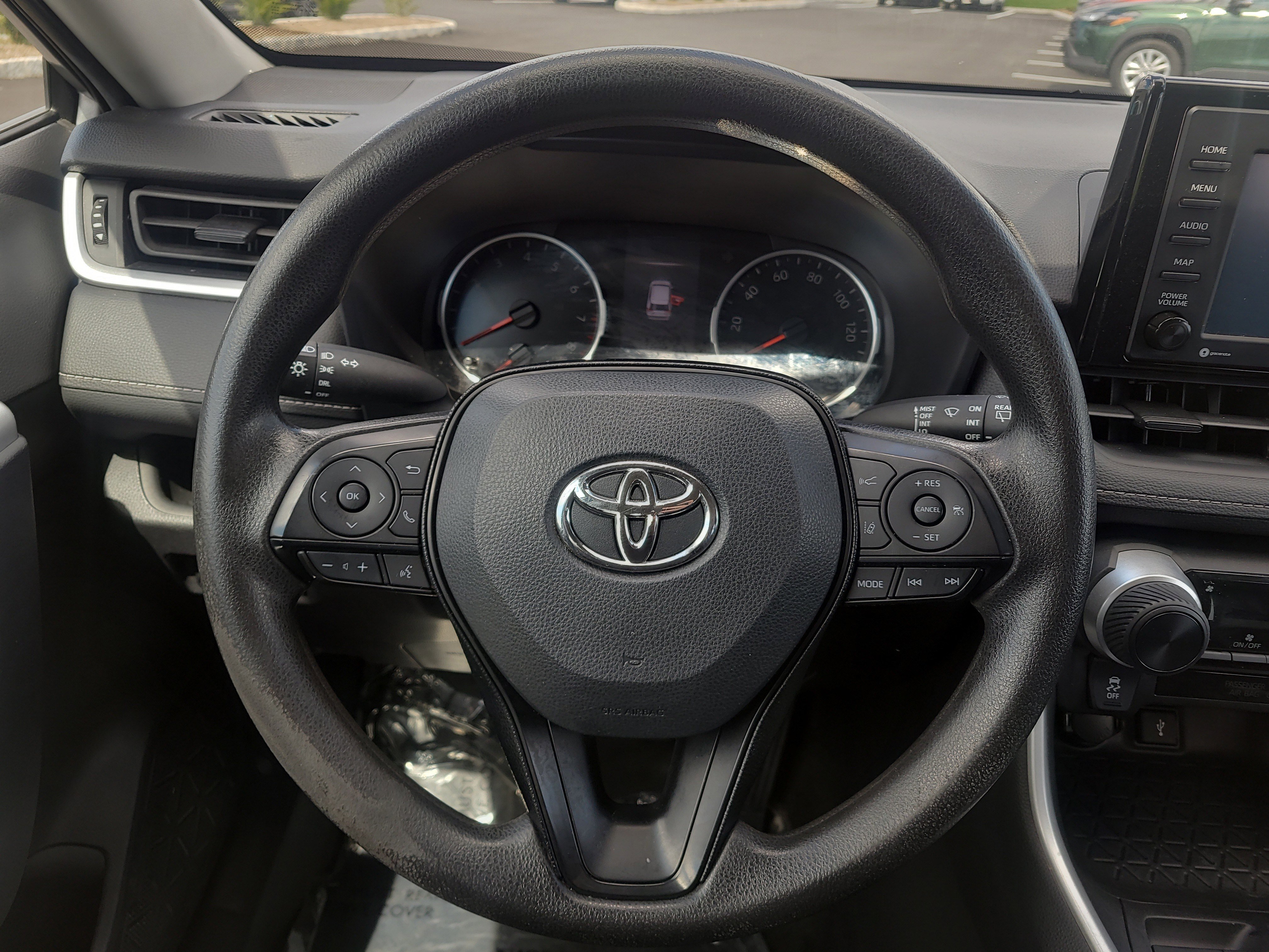 Certified 2021 Toyota RAV4 LE image 21