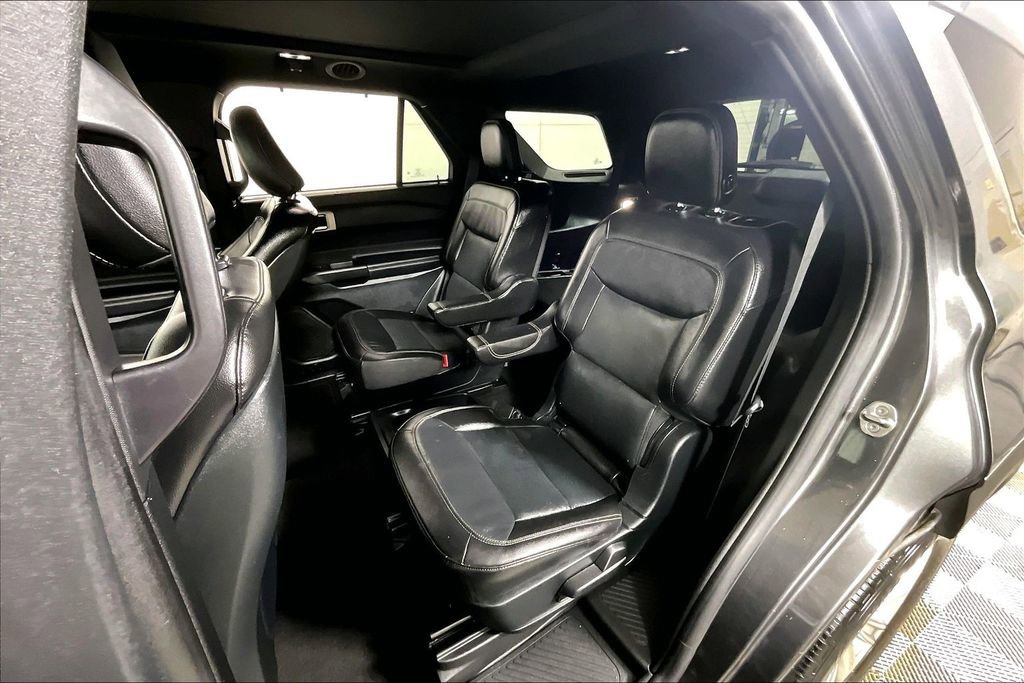 Used 2020 Ford Explorer Limited image 26
