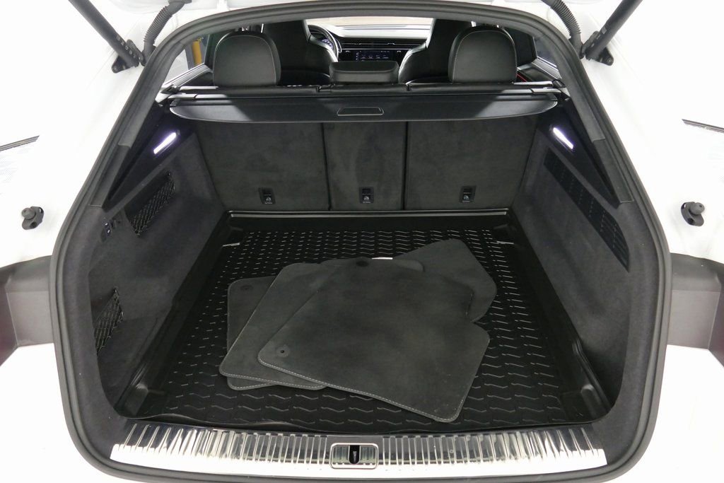 Used 2023 Audi SQ8 Prestige image 33