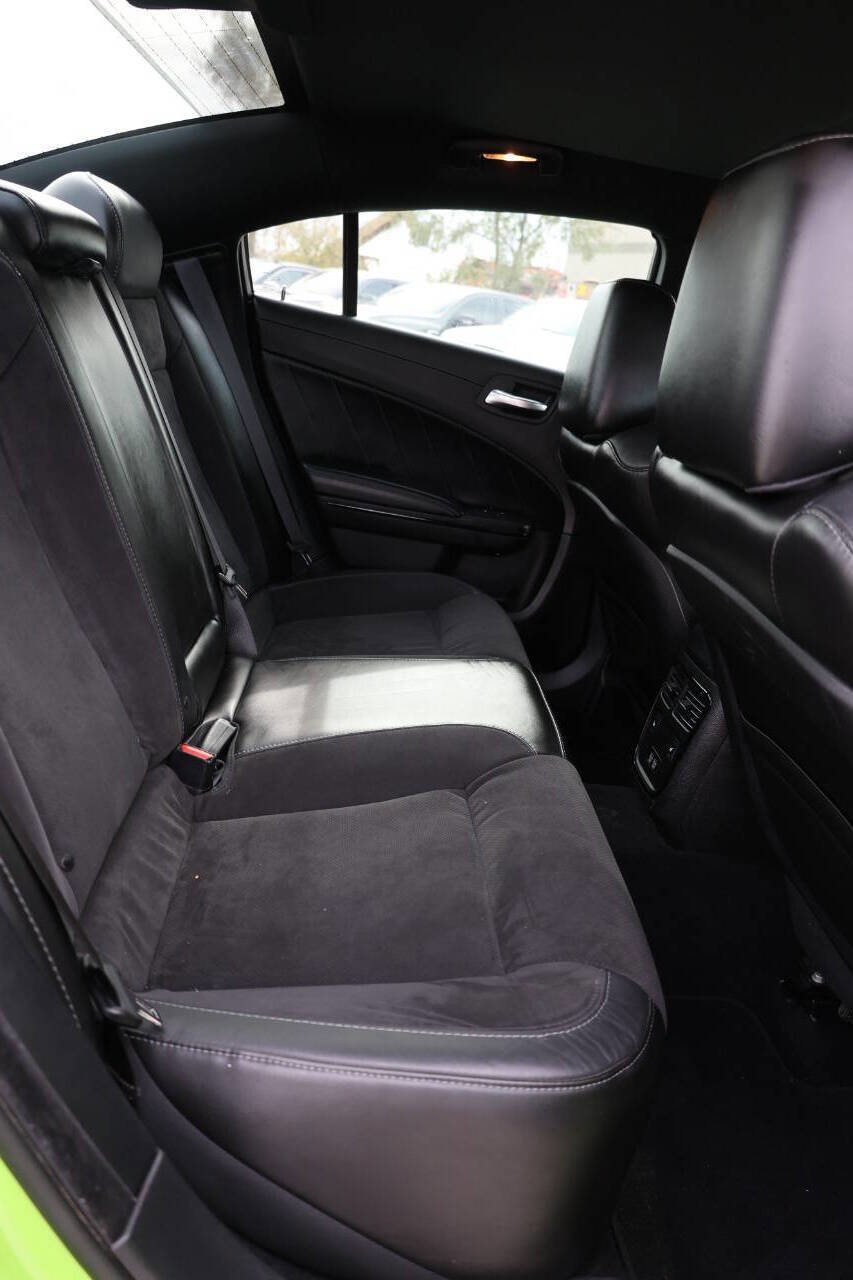 Used 2019 Dodge Charger R/T w/ Plus Group image 16