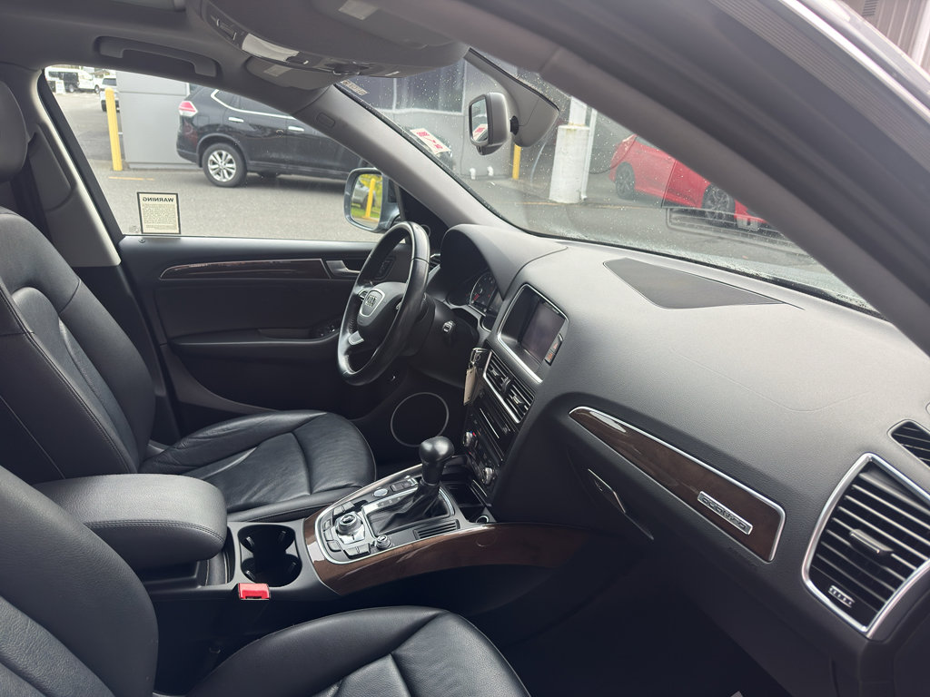 Used 2016 Audi Q5 2.0T Premium Plus w/ Technology Package image 17