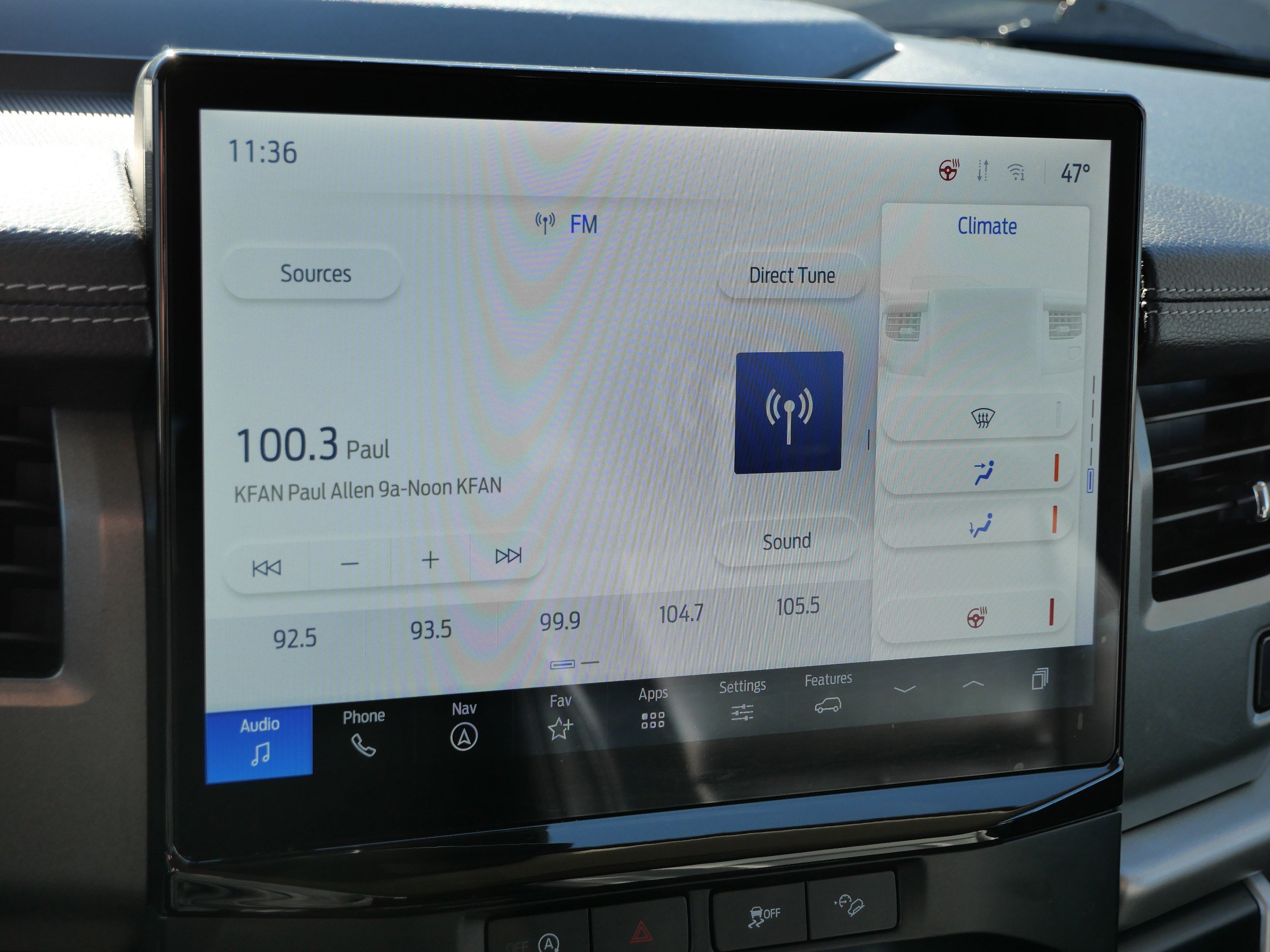 Used 2024 Ford Expedition XLT image 23