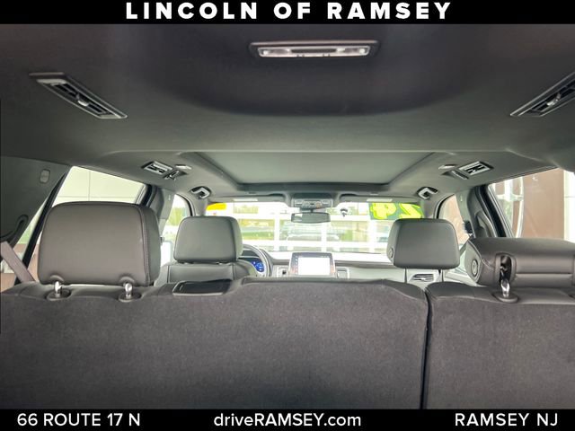 Used 2024 Chevrolet Tahoe LT w/ LT Signature Package AWD/4WD image 23