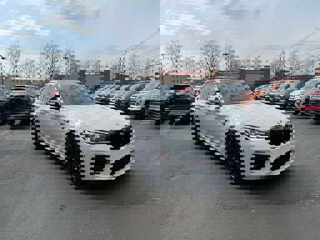 Used 2022 BMW M5 Base w/ Executive Package image 3