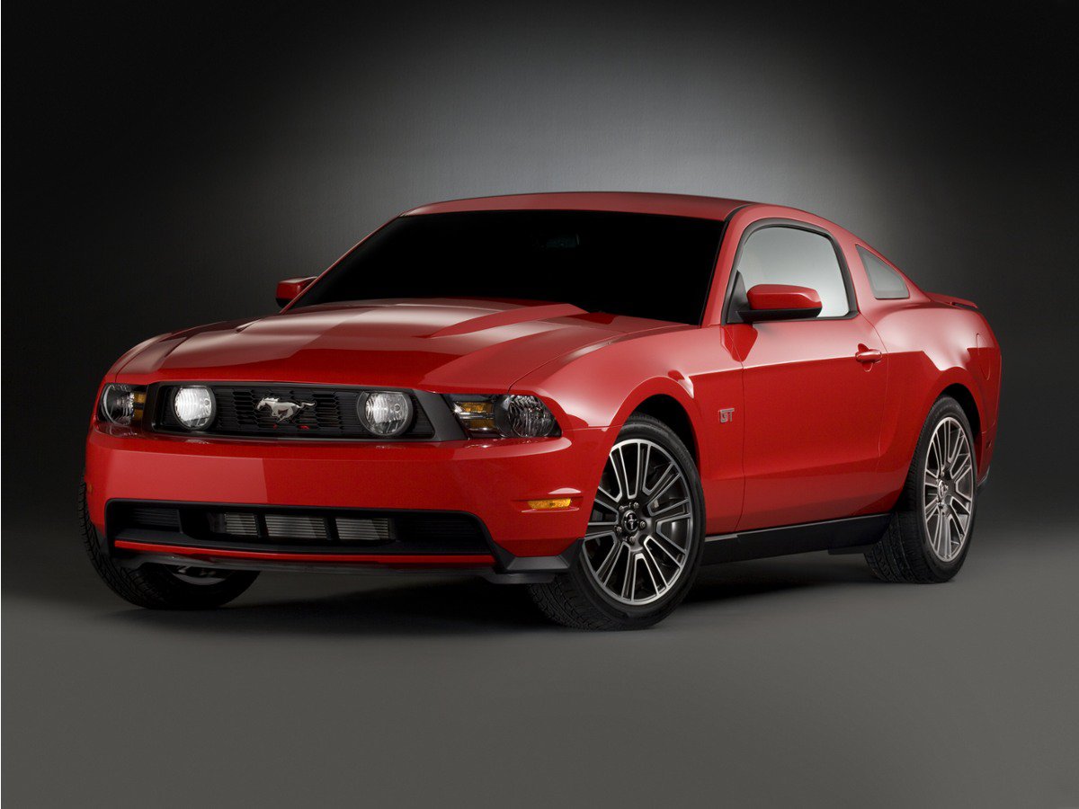 Used 2010 Ford Mustang GT RWD image 1