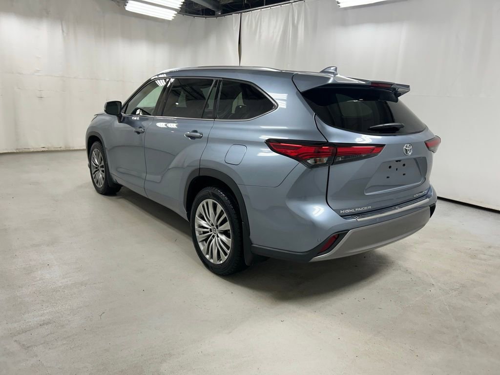 Used 2021 Toyota Highlander Platinum image 8