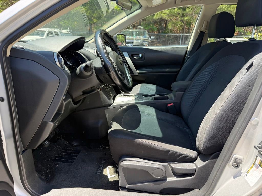 Used 2014 Nissan Rogue S w/ Convenience Package FWD image 11