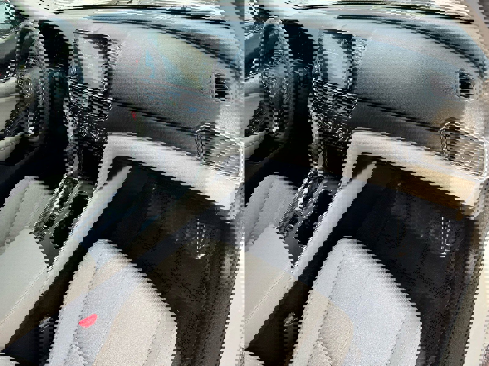 Used 2020 Honda Accord EX image 13