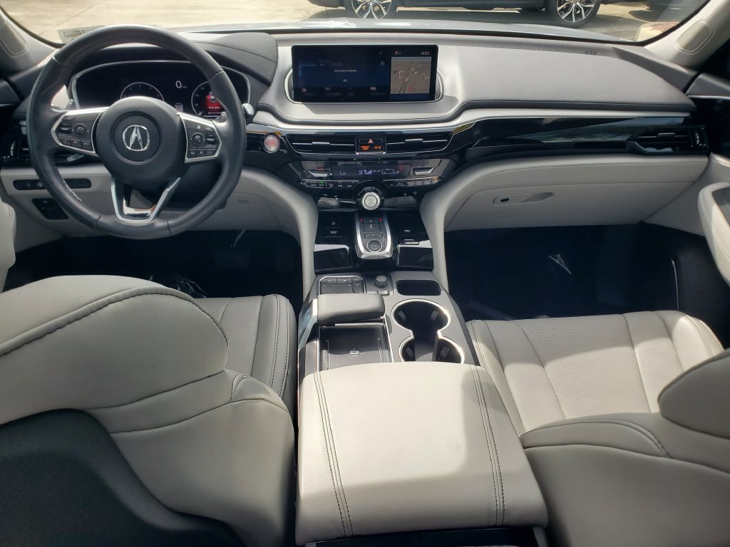 Certified 2024 Acura MDX w/ Technology Package FWD image 10