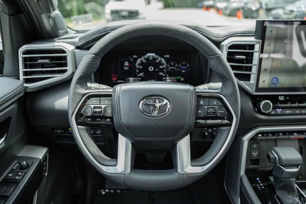 Used 2025 Toyota Tundra Platinum AWD/4WD image 35