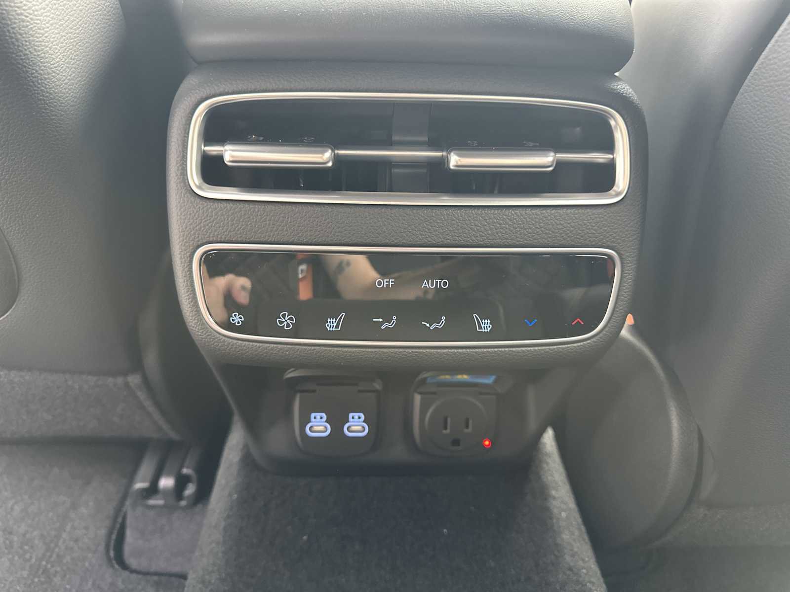 New 2026 Genesis GV70 3.5T Sport Prestige AWD/4WD image 27