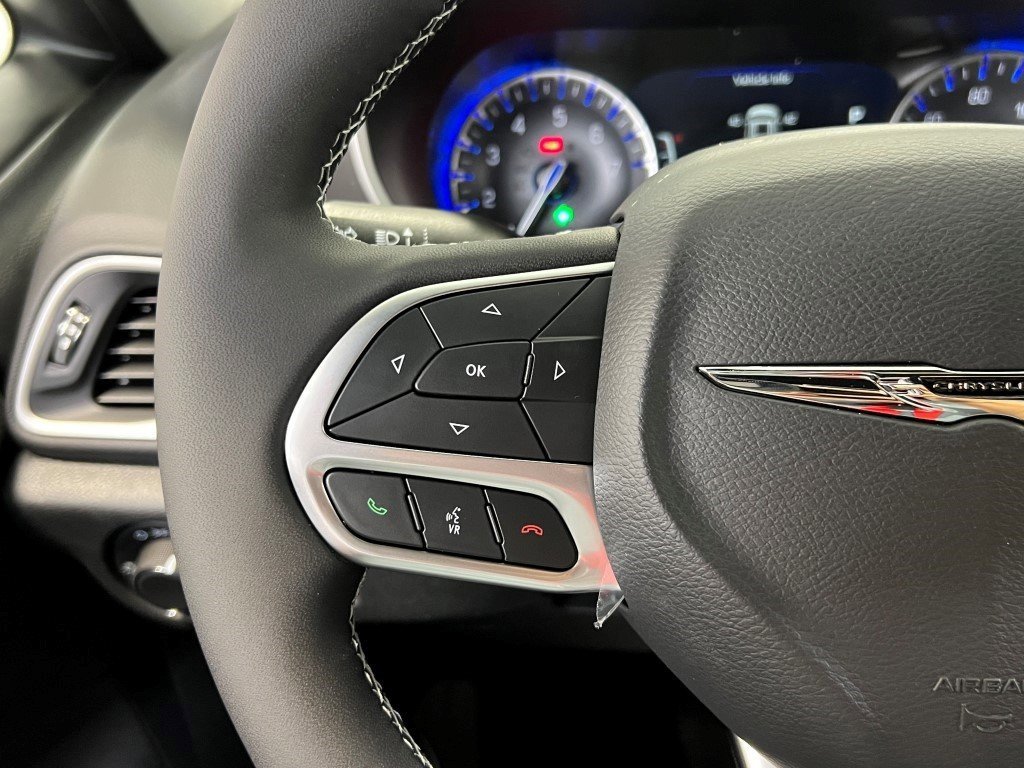 New 2026 Chrysler Voyager LX image 32