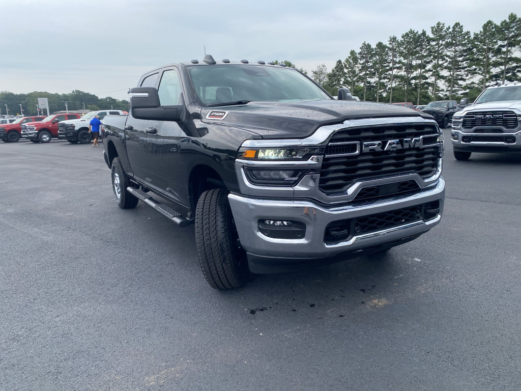 New 2026 RAM 2500 Tradesman AWD/4WD image 3