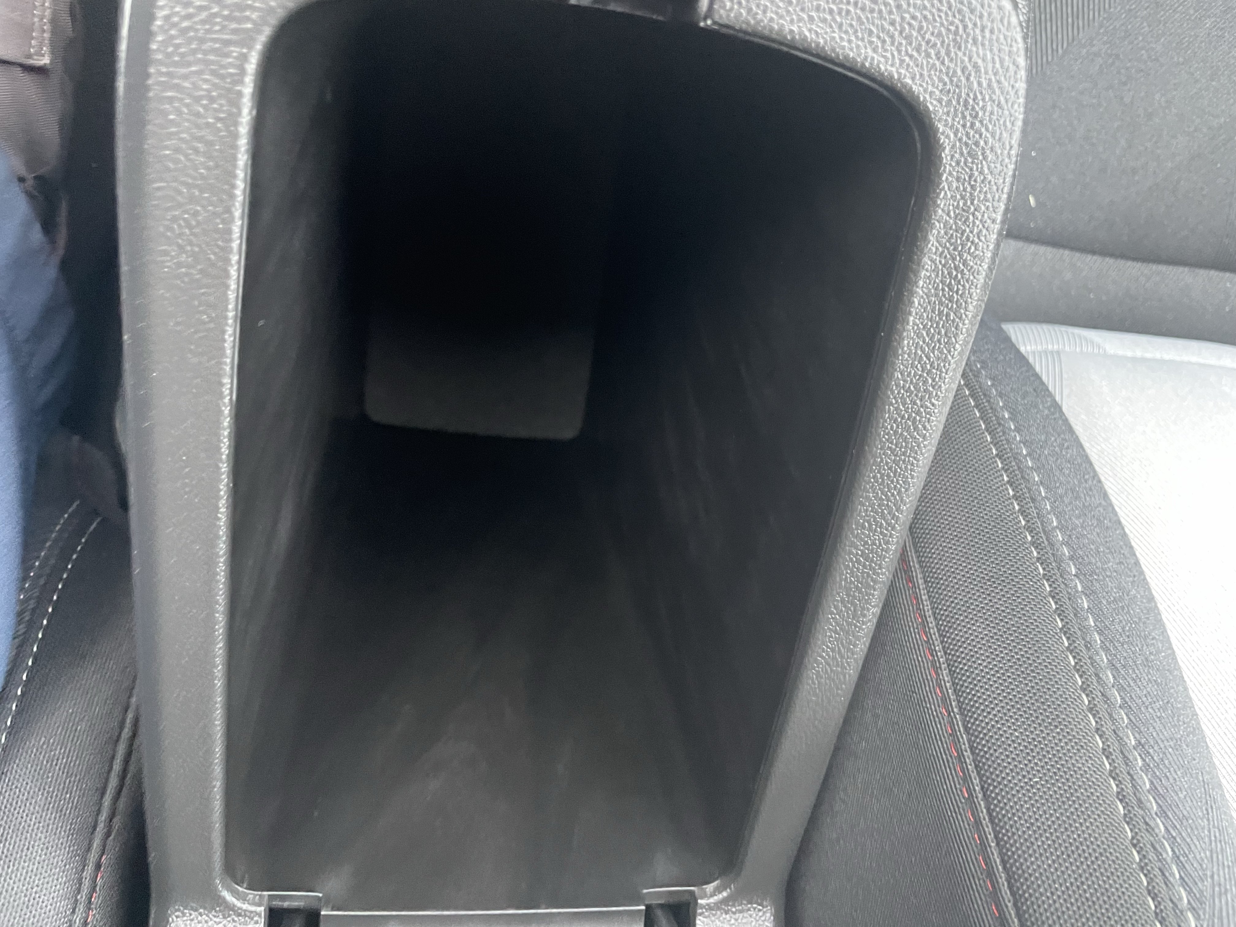 Used 2026 Chevrolet Trax RS w/ Sunroof Package FWD image 24