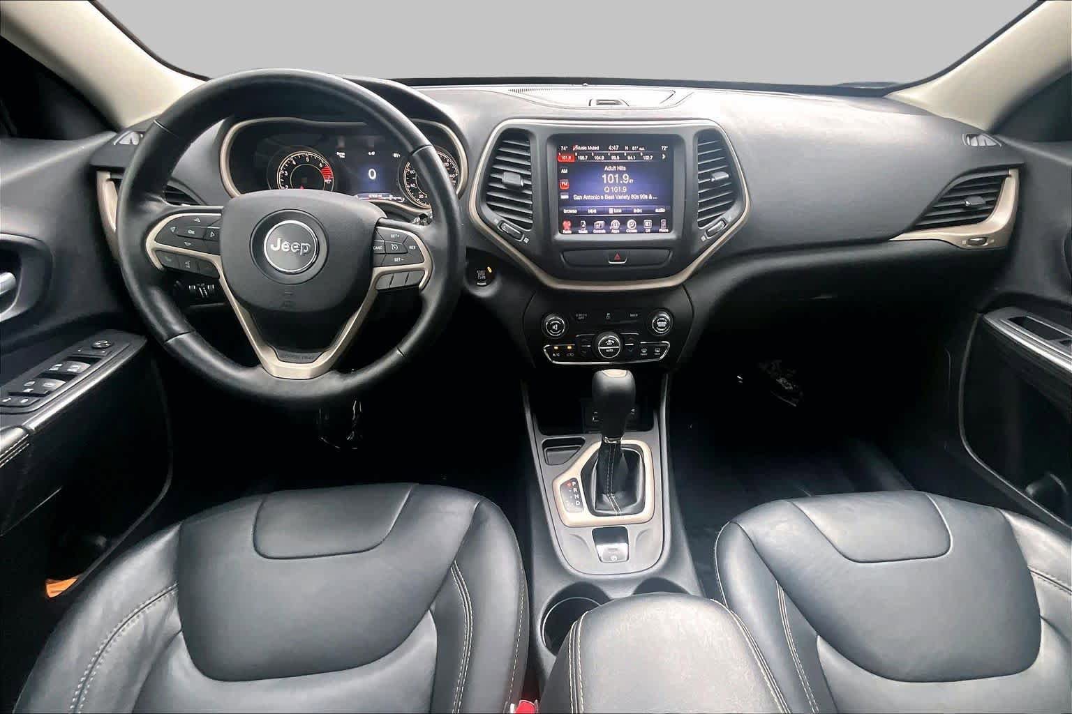 Used 2016 Jeep Cherokee Limited FWD image 16