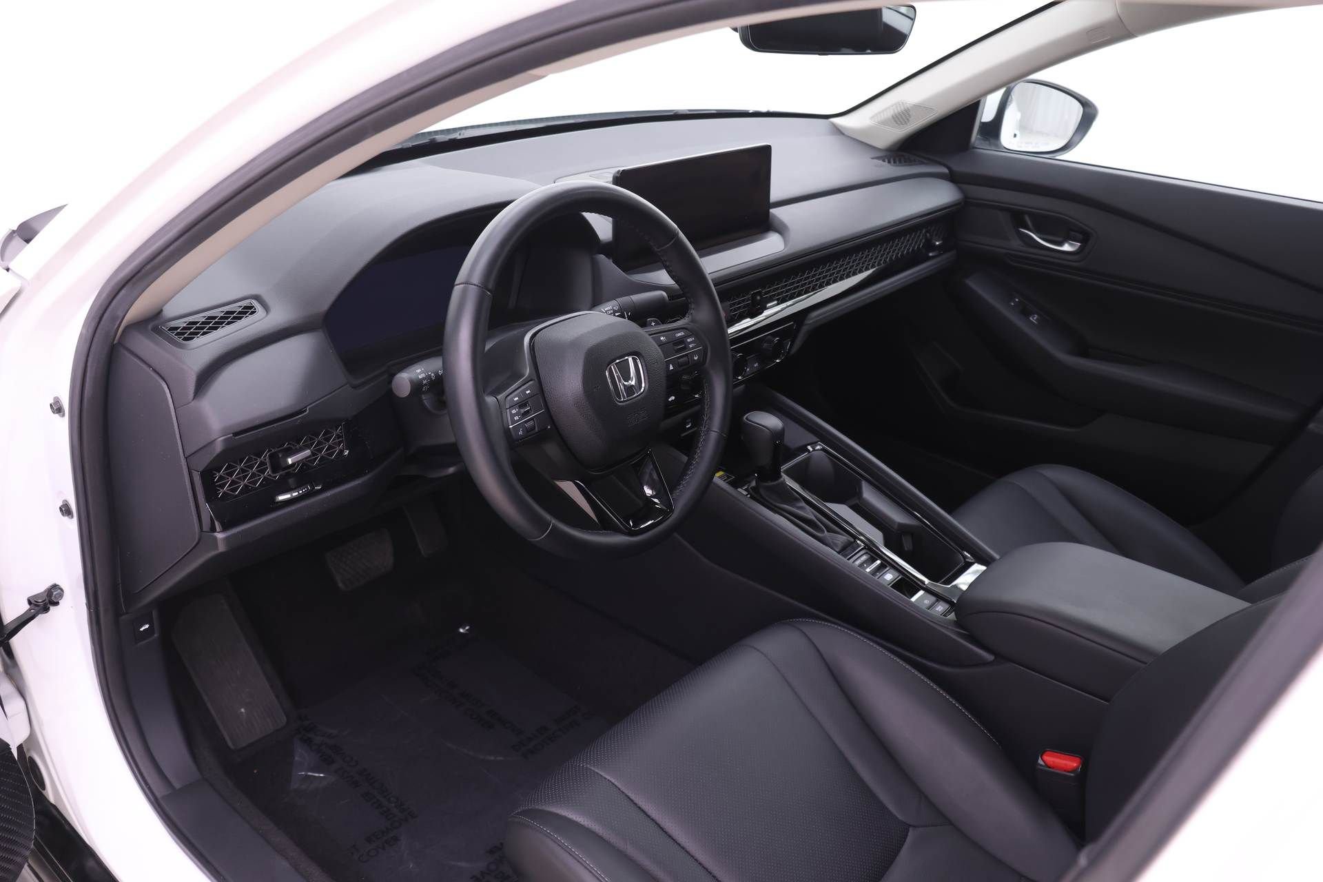 Certified 2025 Honda Accord EX-L image 3