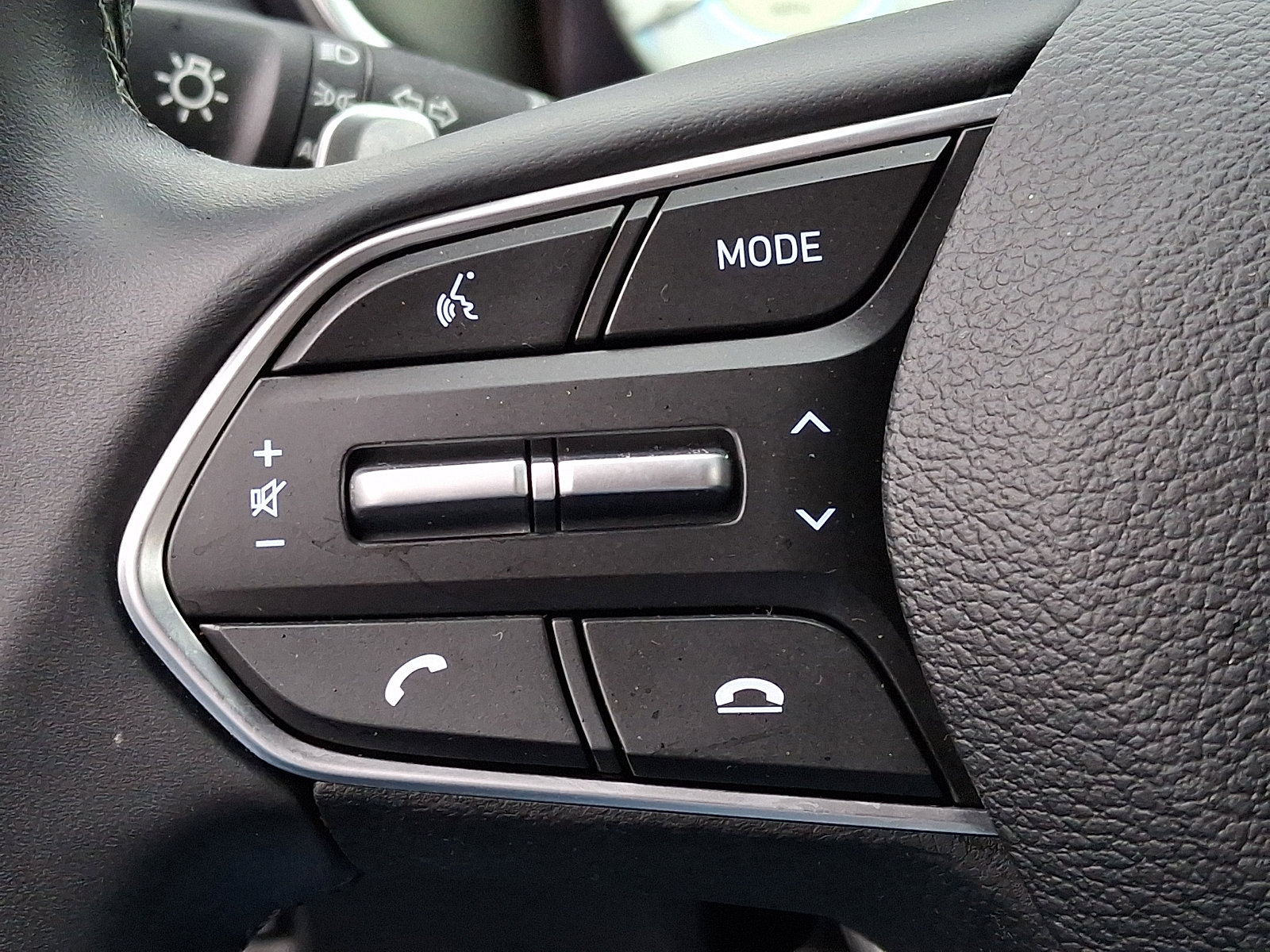 Used 2022 Hyundai Santa Fe XRT w/ Winter Weather Package image 23