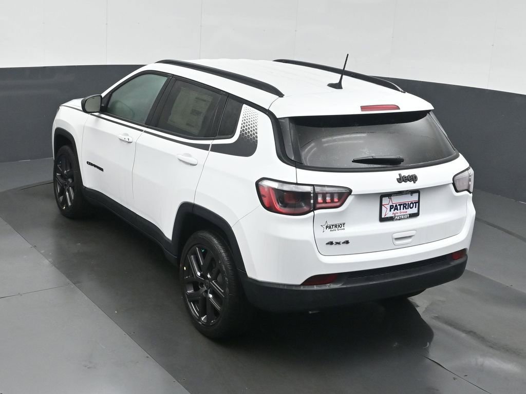 New 2026 Jeep Compass Latitude AWD/4WD image 30