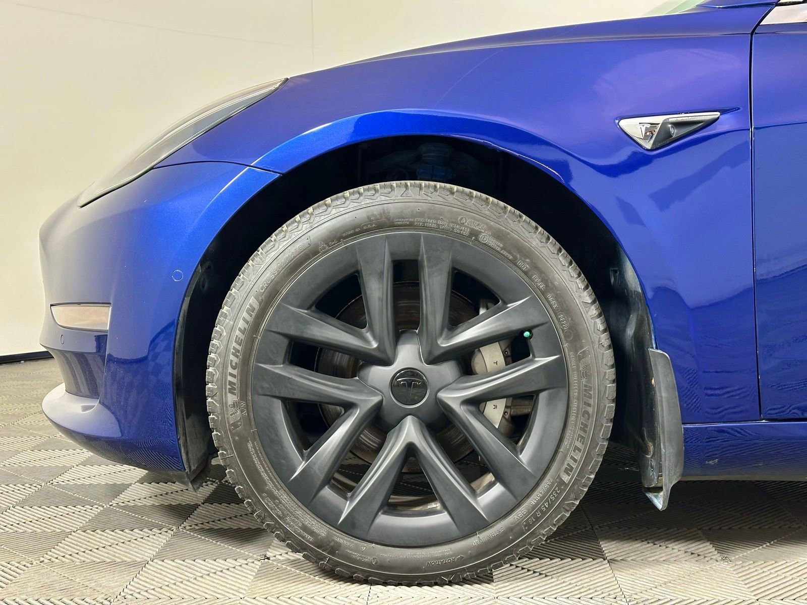Used 2018 Tesla Model 3 Long Range image 8