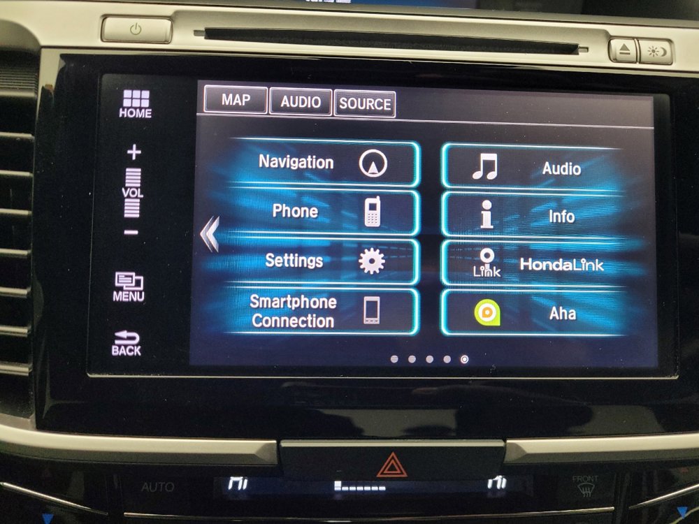 Used 2017 Honda Accord Touring image 25