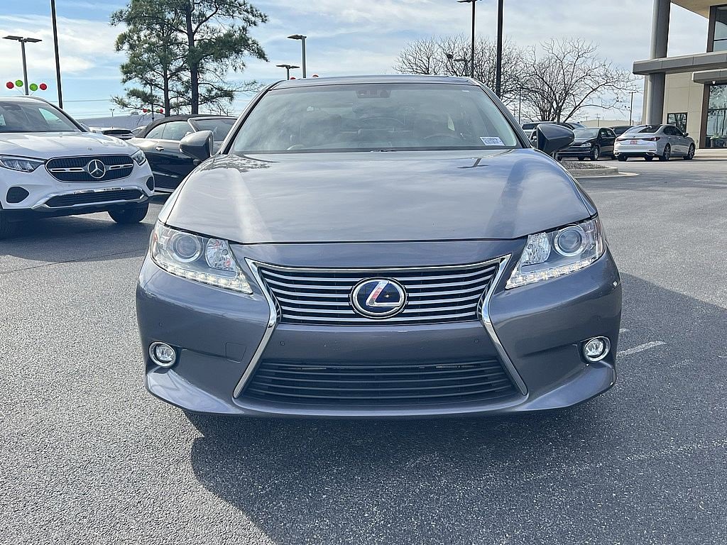 Used 2015 Lexus ES 300h image 8