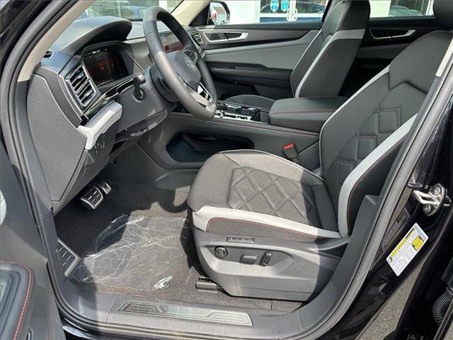 New 2024 Volkswagen Atlas Peak Edition SEL AWD/4WD image 8