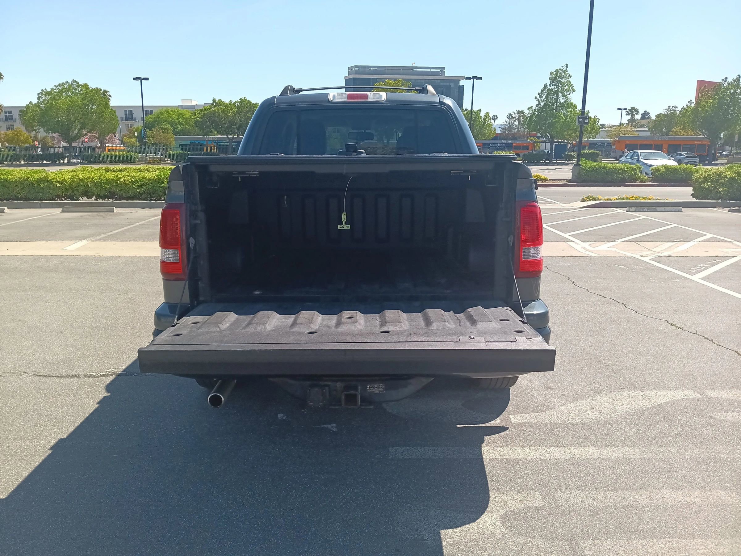 Used 2010 Ford Explorer Sport Trac Limited image 9